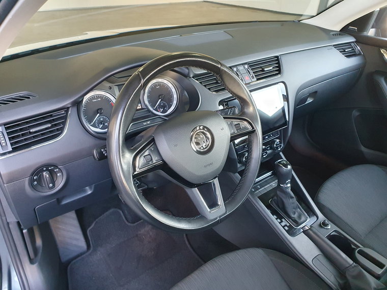 Vehicle Image 35