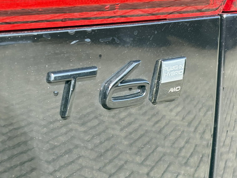 Vehicle Image 38