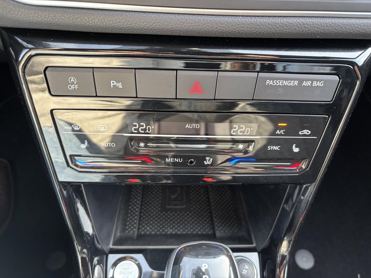 Vehicle Image 28