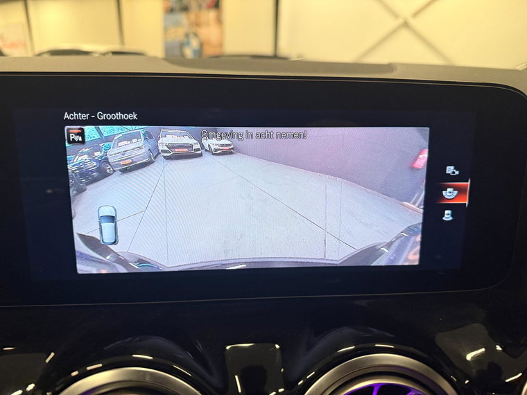 Vehicle Image 38