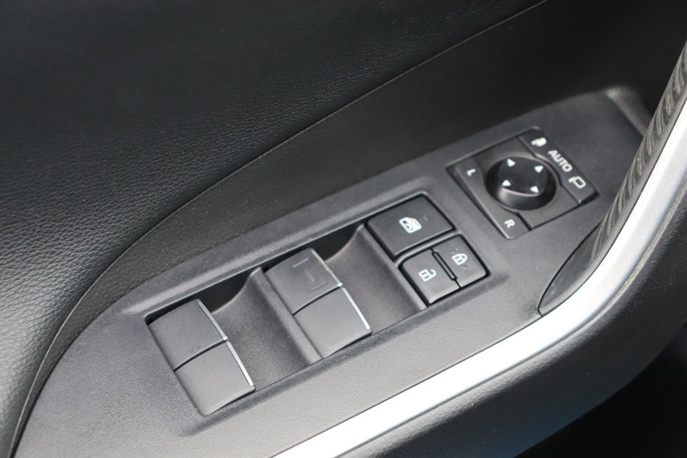 Vehicle Image 23