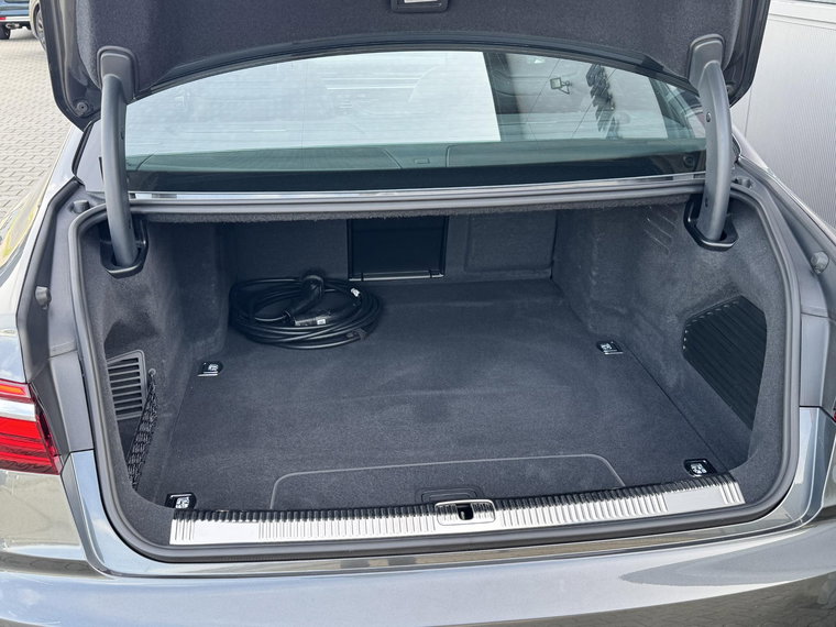 Vehicle Image 41