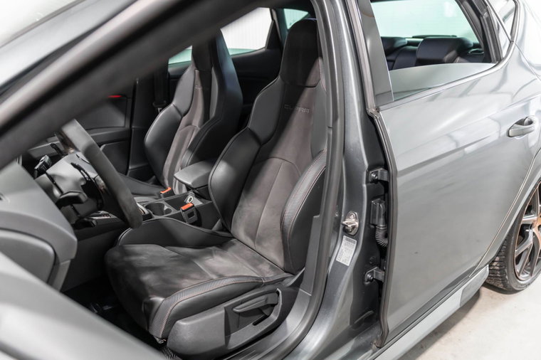 Vehicle Image 19