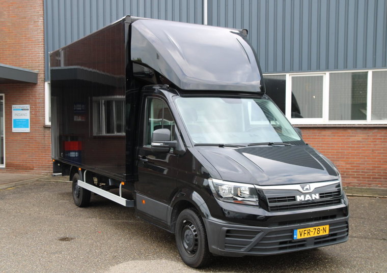 Vehicle Image 16