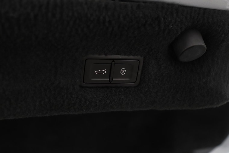 Vehicle Image 51