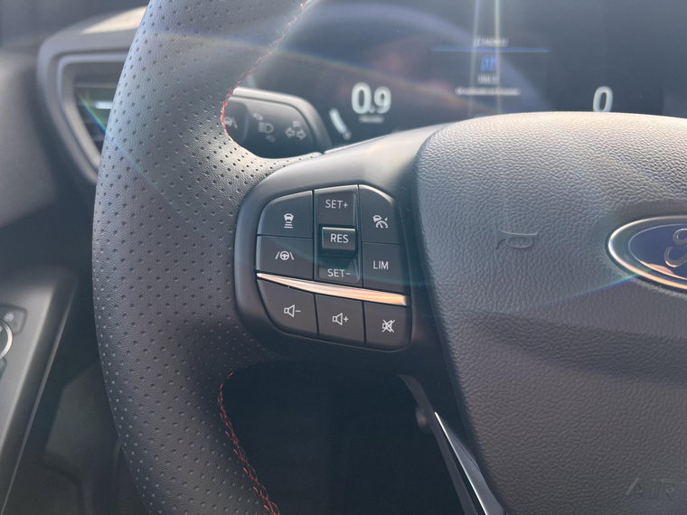 Vehicle Image 26