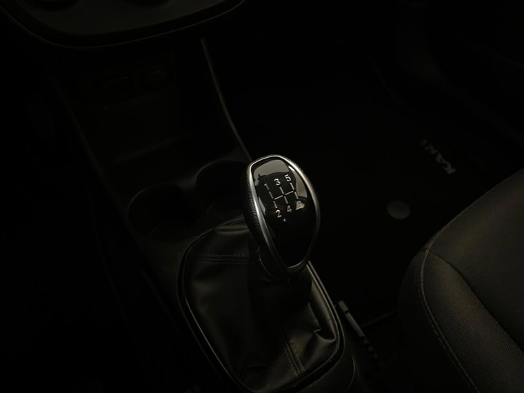 Vehicle Image 26