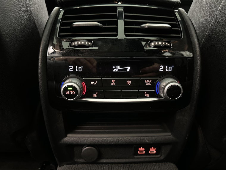 Vehicle Image 40