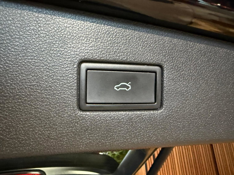 Vehicle Image 41