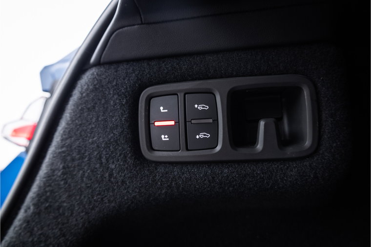 Vehicle Image 40