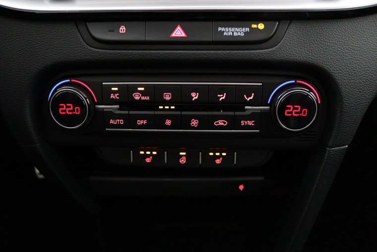 Vehicle Image 26