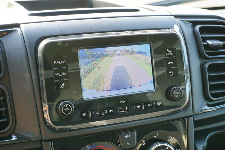 Vehicle Image 12