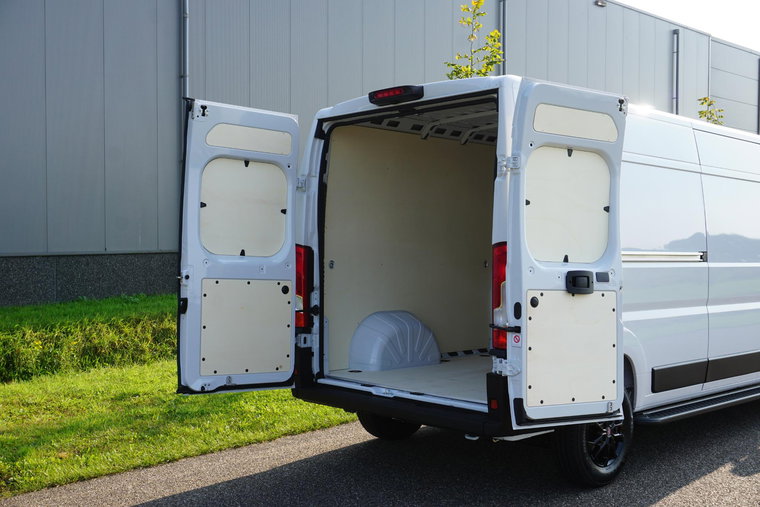 Vehicle Image 41