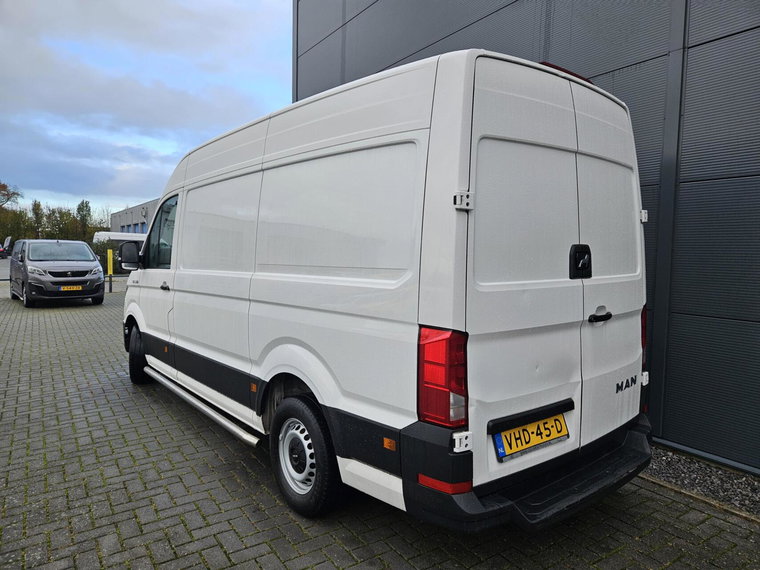 Vehicle Image 40