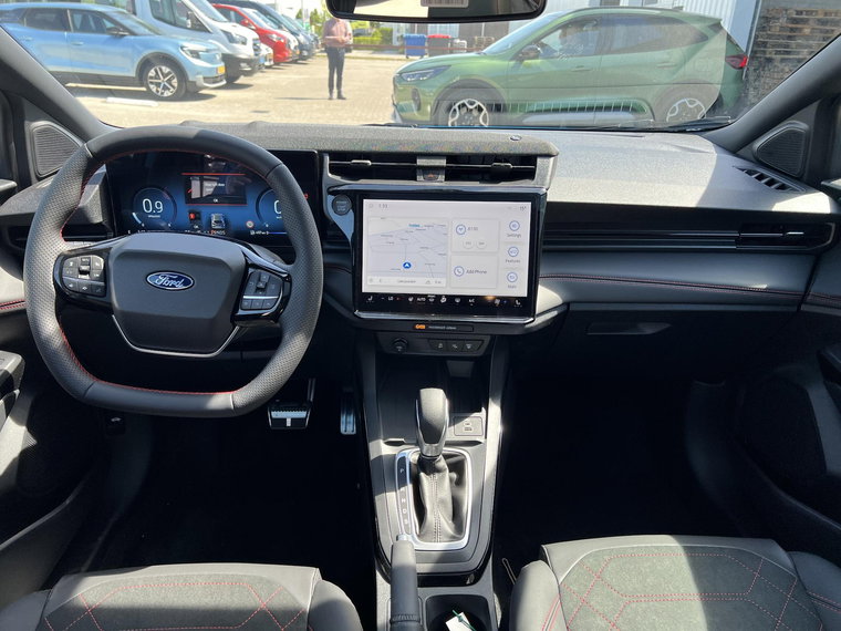 Vehicle Image 23