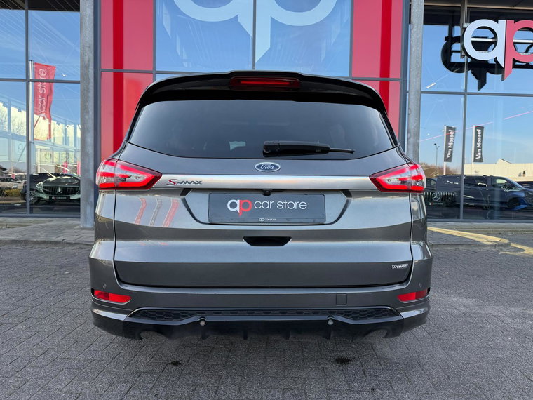 Vehicle Image 6