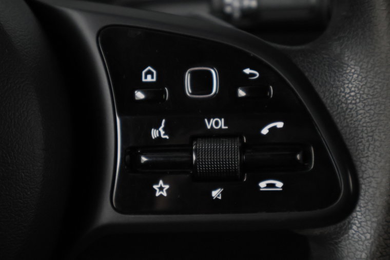 Vehicle Image 38