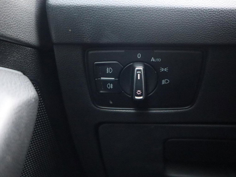Vehicle Image 27