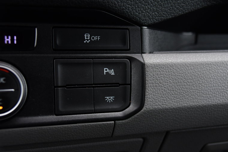 Vehicle Image 28