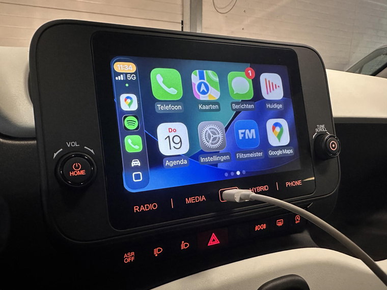 Vehicle Image 30
