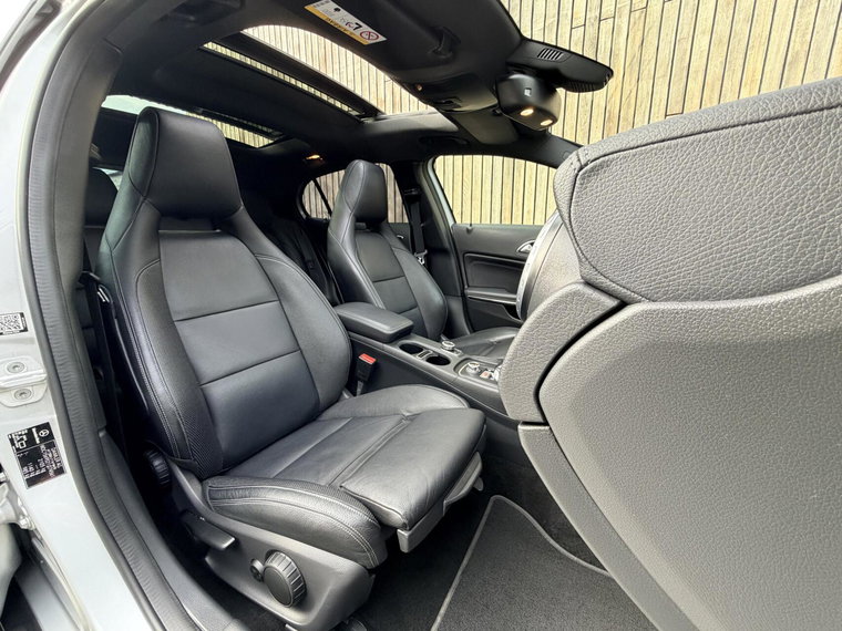 Vehicle Image 37