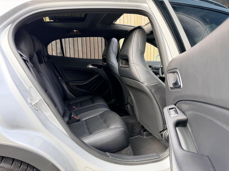 Vehicle Image 41