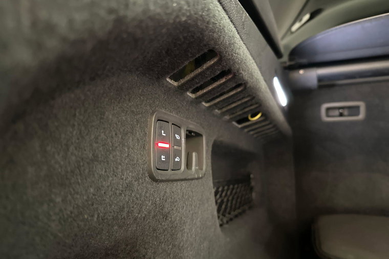Vehicle Image 39
