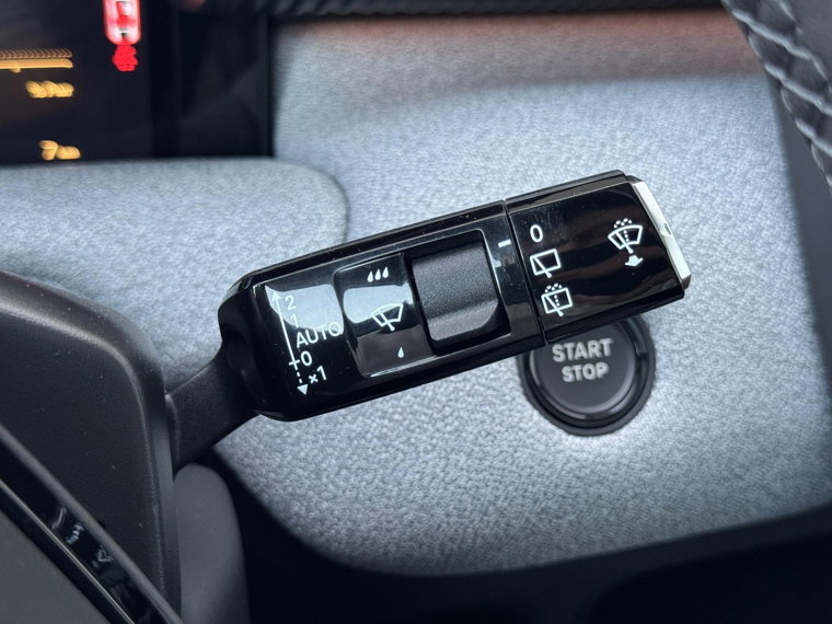 Vehicle Image 41