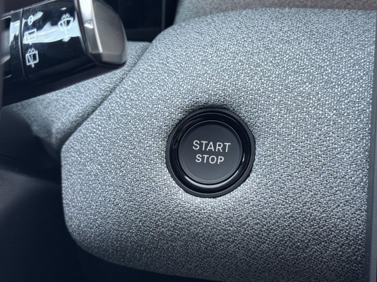 Vehicle Image 45
