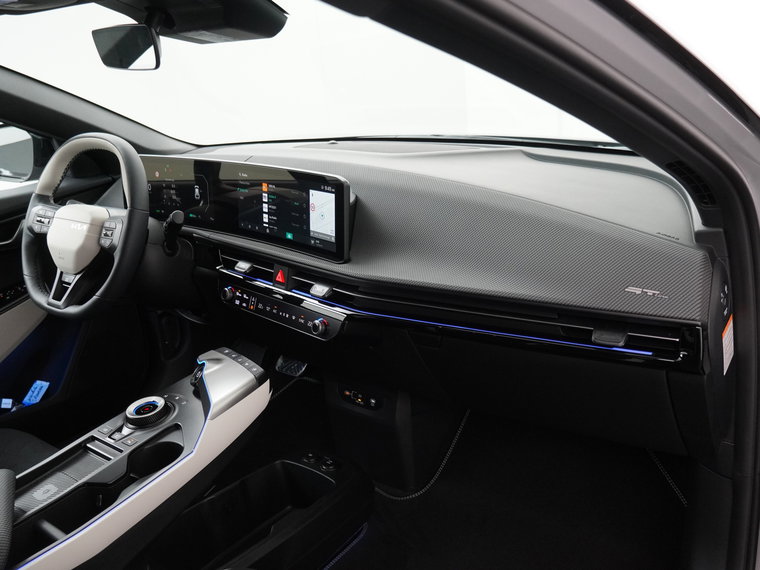 Vehicle Image 40