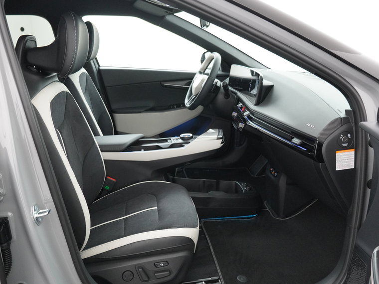 Vehicle Image 41