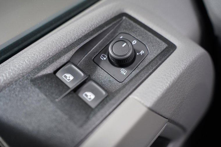 Vehicle Image 40