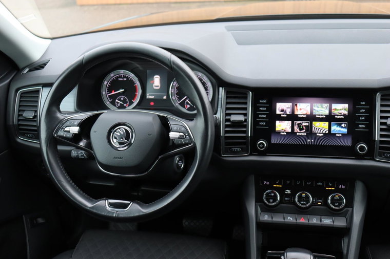 Vehicle Image 14
