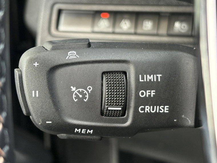 Vehicle Image 34