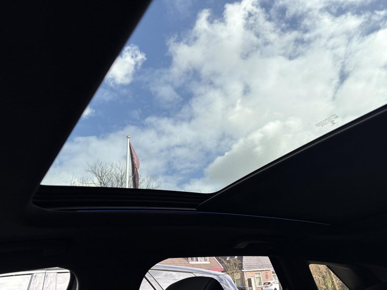 Vehicle Image 41