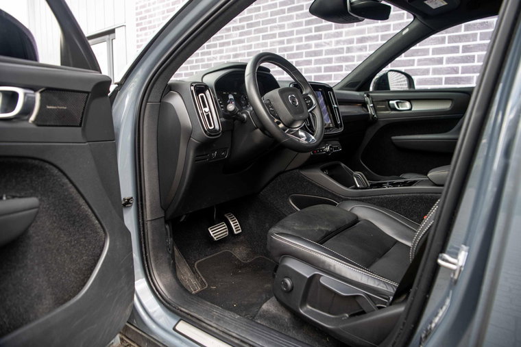 Vehicle Image 15