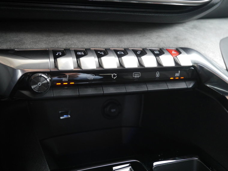 Vehicle Image 34