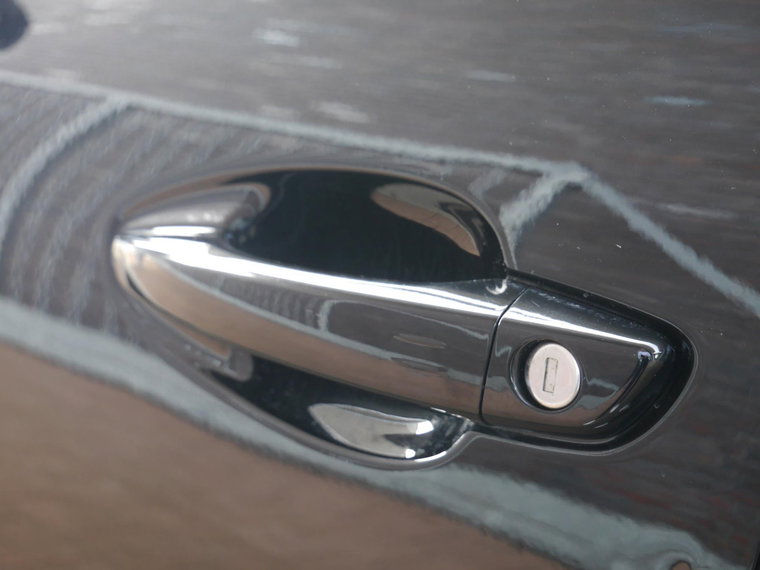 Vehicle Image 38
