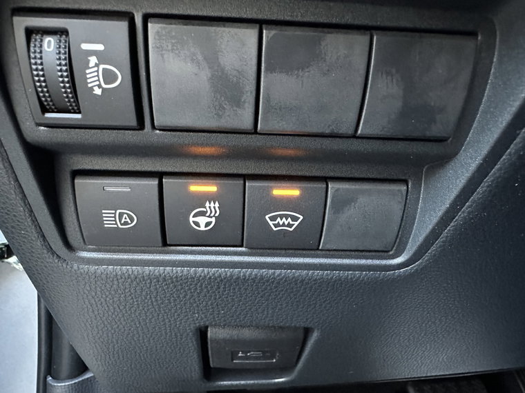 Vehicle Image 29