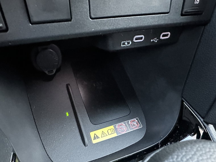 Vehicle Image 35