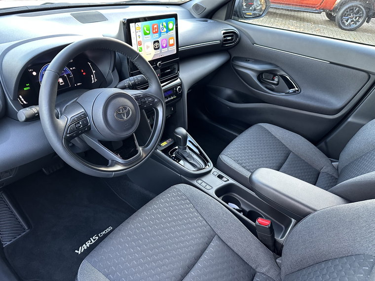 Vehicle Image 6