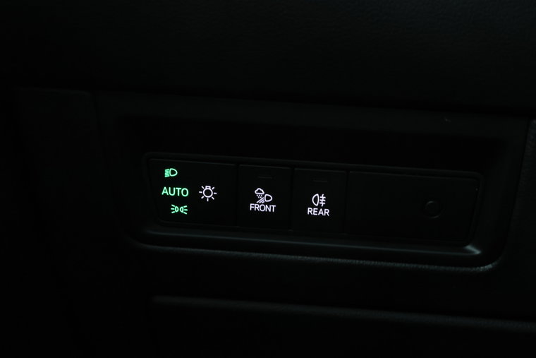 Vehicle Image 24