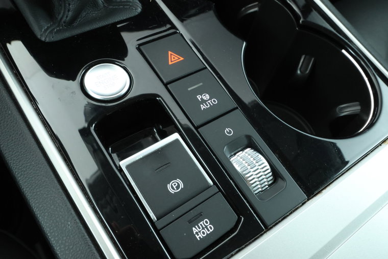 Vehicle Image 40