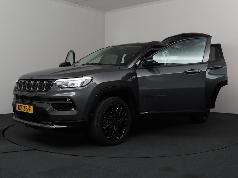 Vehicle Image 38