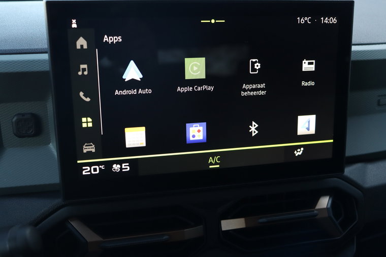 Vehicle Image 15