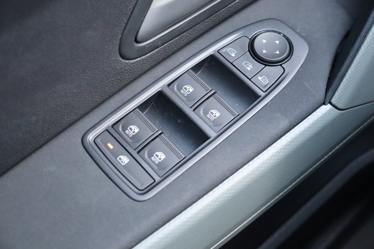 Vehicle Image 24