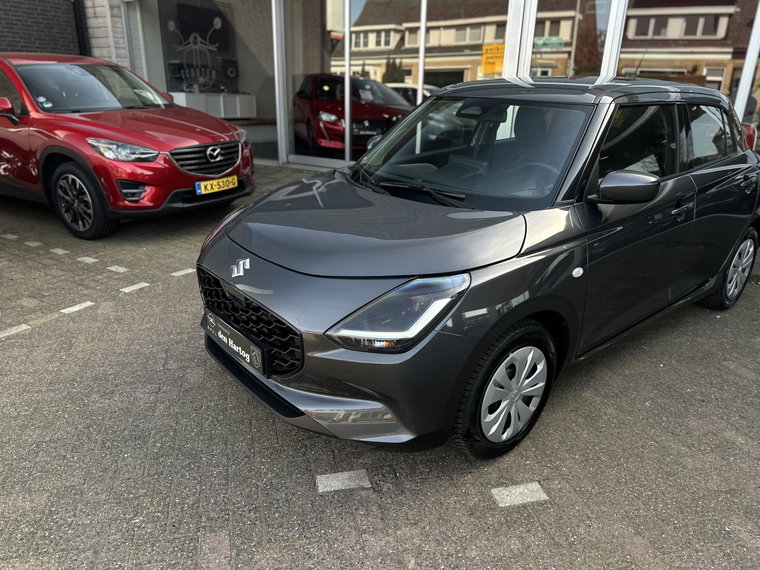 Vehicle Image 12