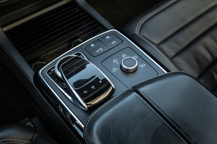 Vehicle Image 36