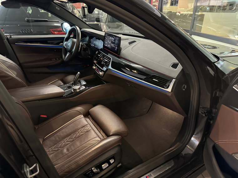 Vehicle Image 41