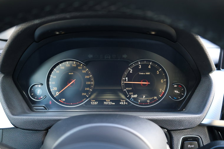Vehicle Image 32